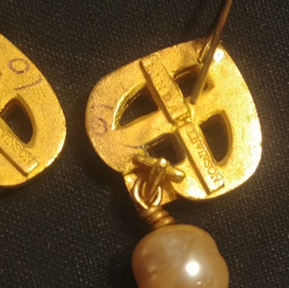 Linda Levinson Goldtone Rhinestone Pearl  Dangle Earrings - Picture 4 of 6